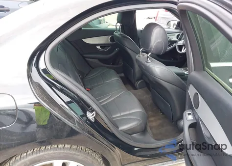 2019 Mercedes-Benz C 300 из США, поврежденный, VIN 55SWF8DB5KU311624